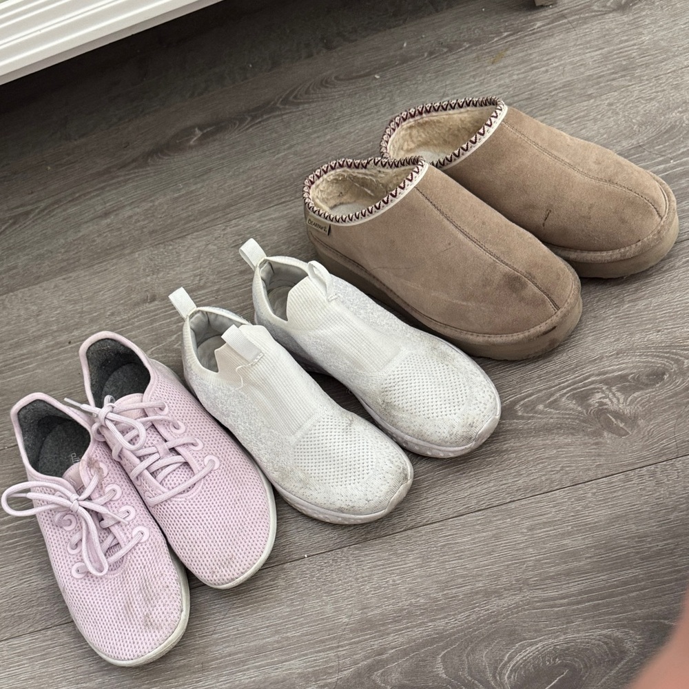 3 pairs of shoes